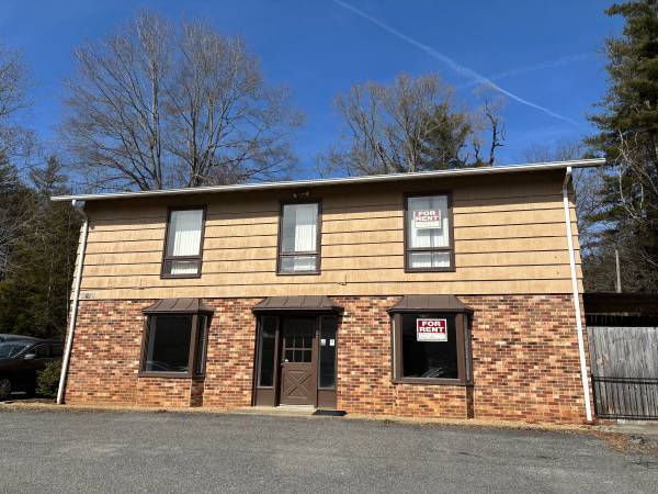 Primary Photo Of 8970-2 NC Highway 105 S, Boone Storefront Retail Office For Lease