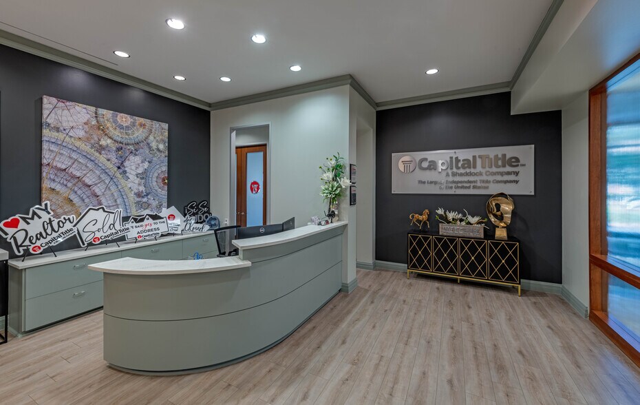 More Photos Of 13131 Dairy Ashford Rd, Sugar Land Office For Sale