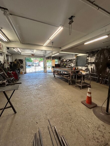 More Photos Of 345 Columbia St, Orange Industrial For Lease