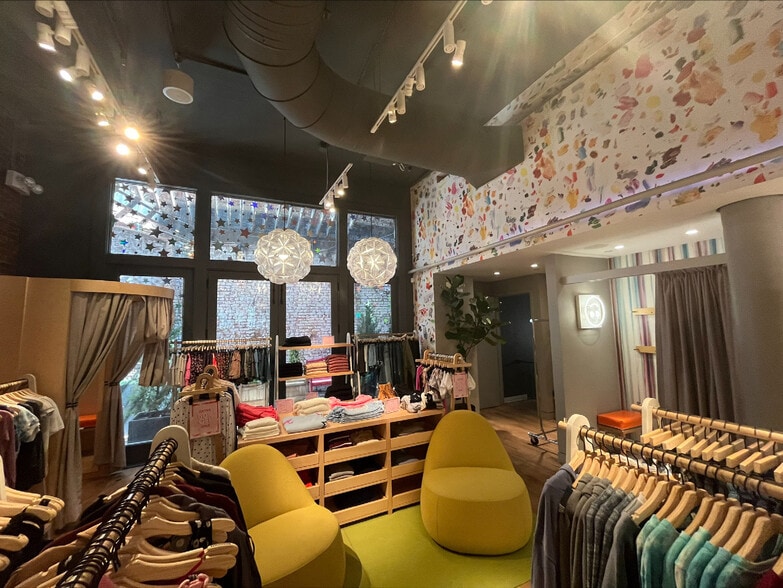 More Photos Of 349-351 Greenwich St, New York Apartments For Lease