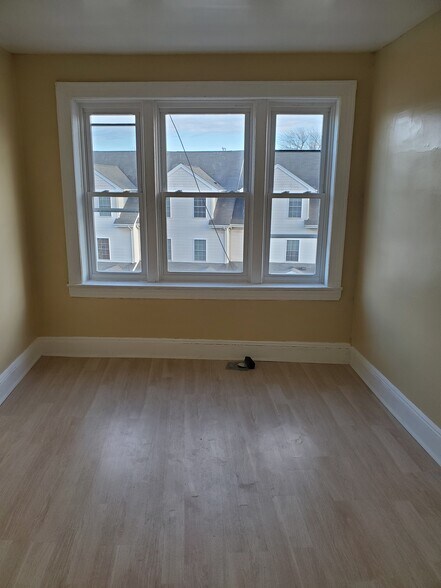 More Photos Of 379 OCEAN Ave, Jersey City Storefront Retail Residential For Sale