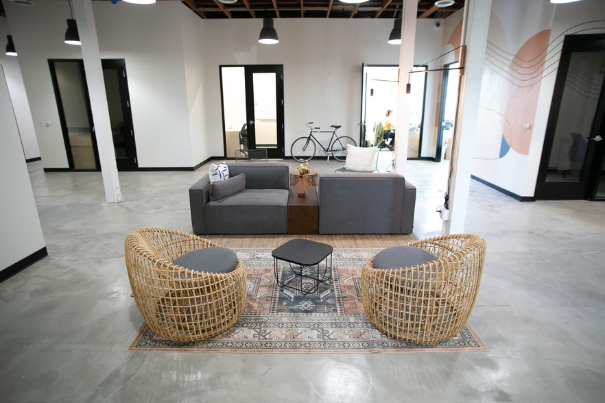 More Photos Of 2869 Historic Decatur Rd, San Diego Loft Creative Space For Lease