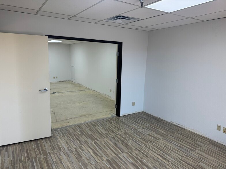 More Photos Of 730 S Pacific Coast Hwy, Redondo Beach Office For Lease