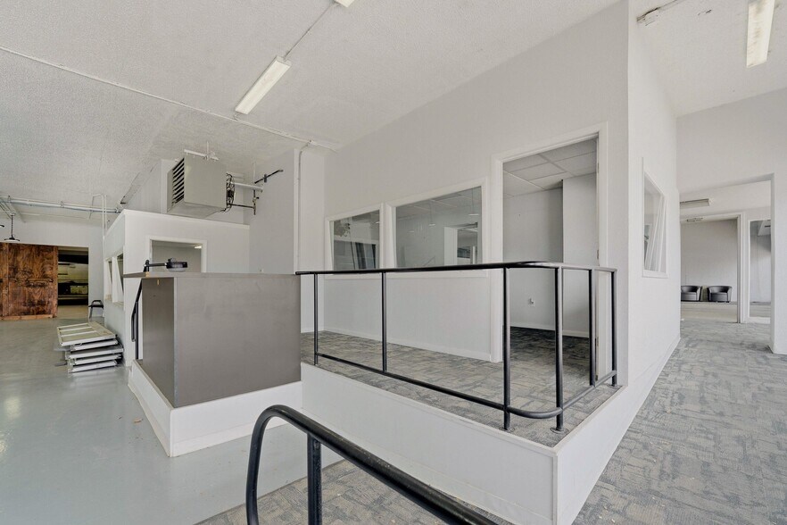 More Photos Of 422-426 E Main St, Trinidad Auto Dealership For Sale