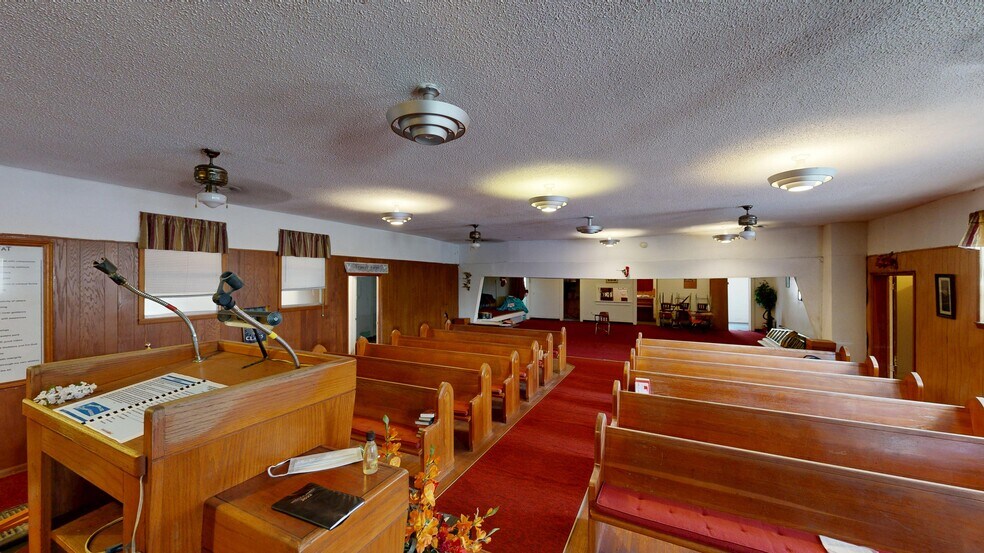 More Photos Of 1107 Spring St, Hot Springs Flex For Lease