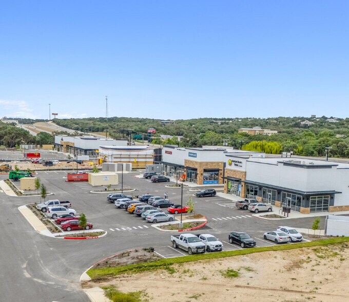 More Photos Of NEC IH-10, Boerne Storefront For Sale