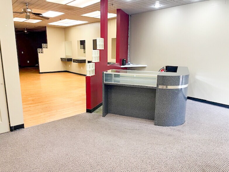 More Photos Of 1620-1680 Lebanon Ave, Belleville Unknown For Lease