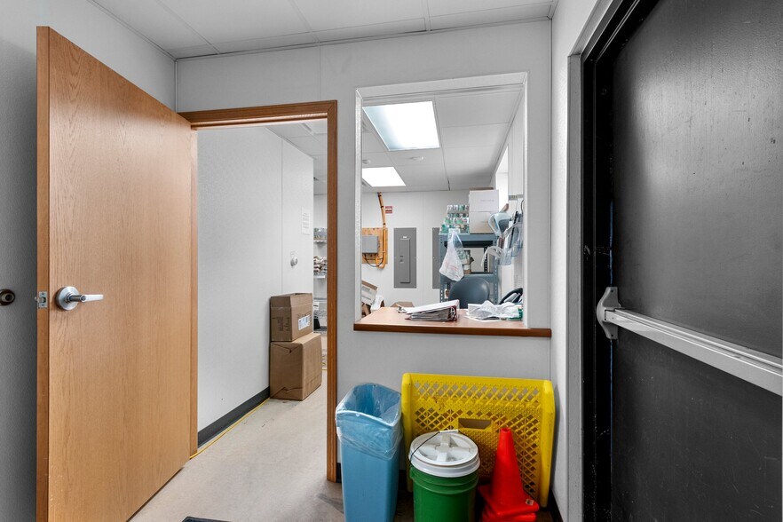 More Photos Of 445 S Adams St, Green Bay Office For Lease