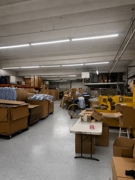More Photos Of 70 Bennington Ave, Freeport Warehouse For Sale