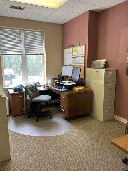 More Photos Of 101-103 Commons Ct, Chadds Ford Medical For Sale