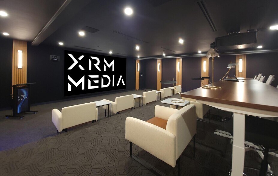 More Photos Of 2525 N Naomi St, Burbank Movie Radio TVStudio For Sale