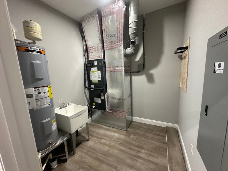 More Photos Of 708 Cactus Ridge Cir, Seffner Medical For Lease