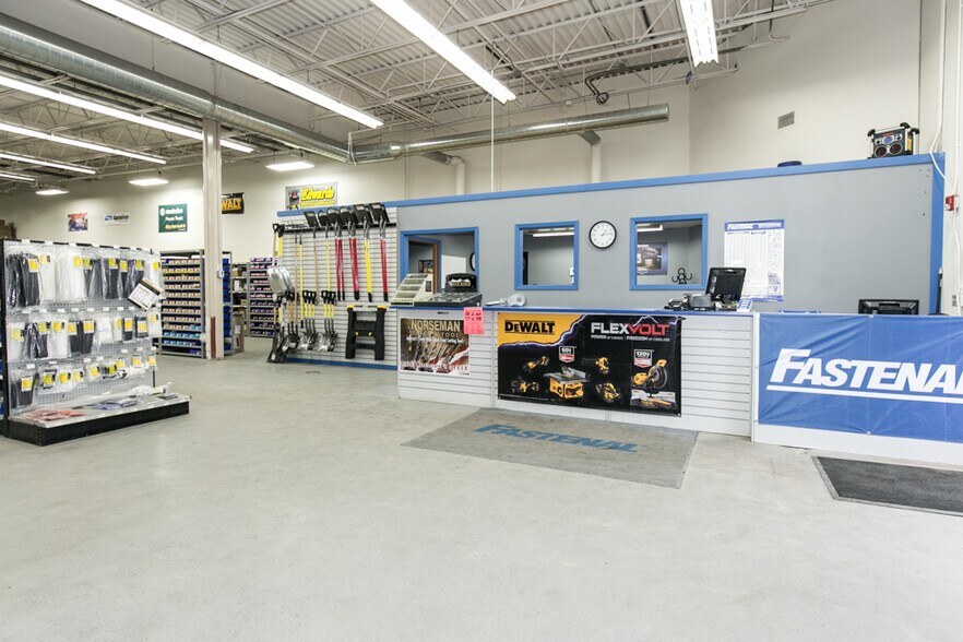 More Photos Of 1225 Timberlane Dr, Sauk Centre General Retail For Sale