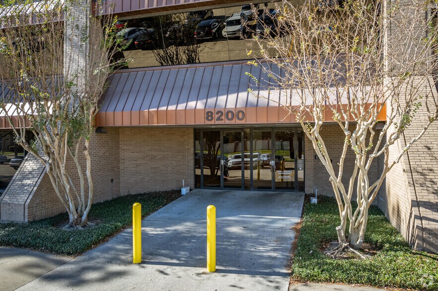 More Photos Of 8200 Wednesbury Ln, Houston Medical For Lease