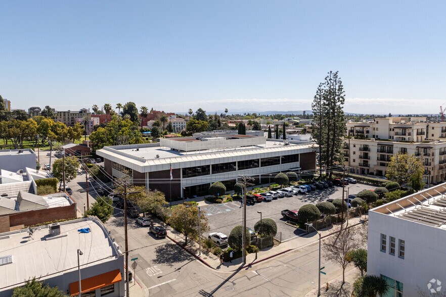 More Photos Of 210 S De Lacey Ave, Pasadena Office For Lease