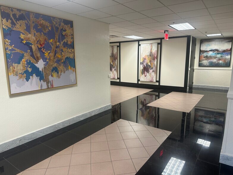 More Photos Of 2000 N Classen Blvd, Oklahoma City Unknown For Lease