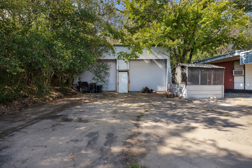More Photos Of 410 TX-36, Caldwell Land For Sale