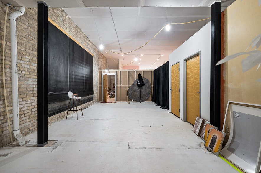 More Photos Of 102 State St N, Waseca Office For Sale