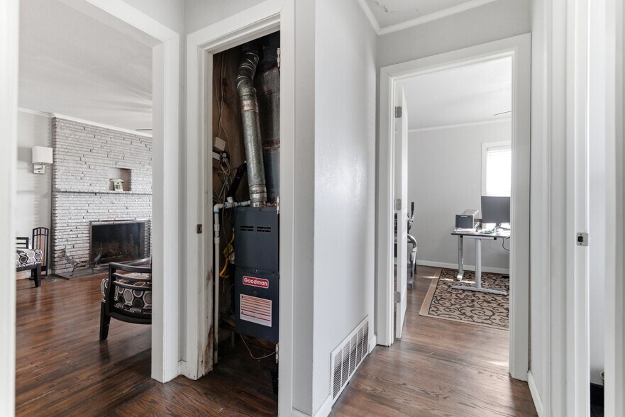 More Photos Of 5880 S Mingo Rd, Tulsa Office Residential For Sale