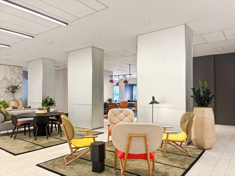 More Photos Of 10900 NE 4th St, Bellevue Coworking Space