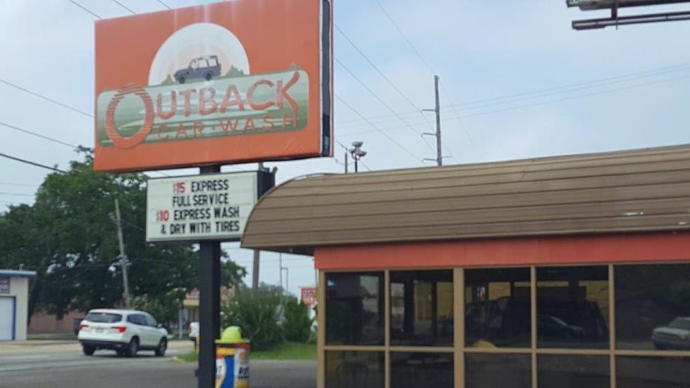 More Photos Of 9 Pass Rd, Gulfport Carwash For Sale