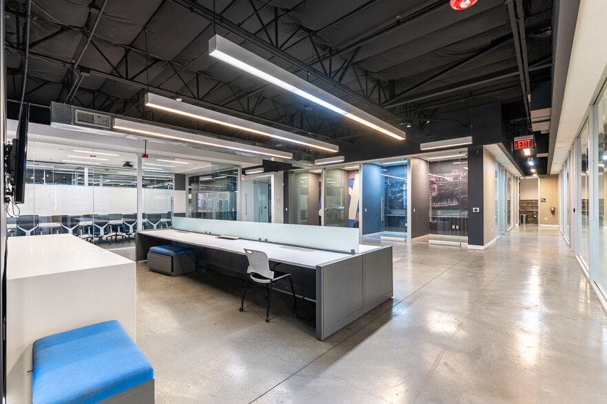 More Photos Of 6010 S Durango Dr, Las Vegas Loft Creative Space For Lease