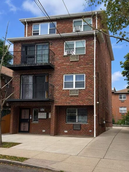 More Photos Of 132-18 57th Rd, Flushing Apartments For Sale