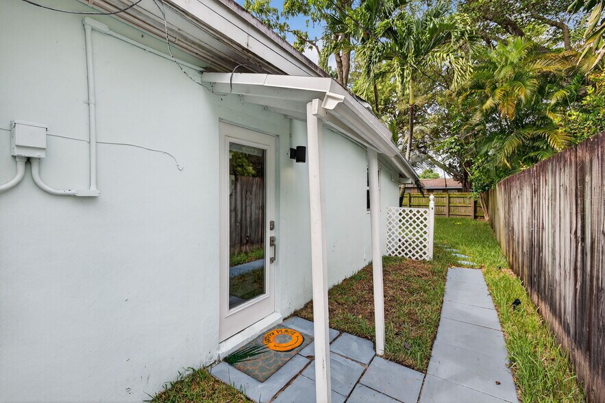 More Photos Of 1317 NE 1st Ave, Fort Lauderdale Multifamily For Sale