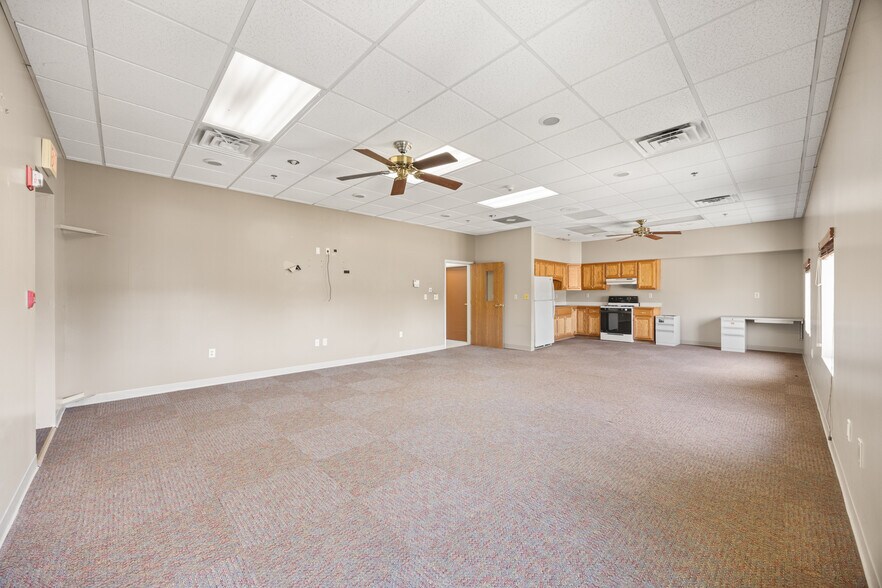 More Photos Of 501 N Main St, Wilmington Warehouse For Lease