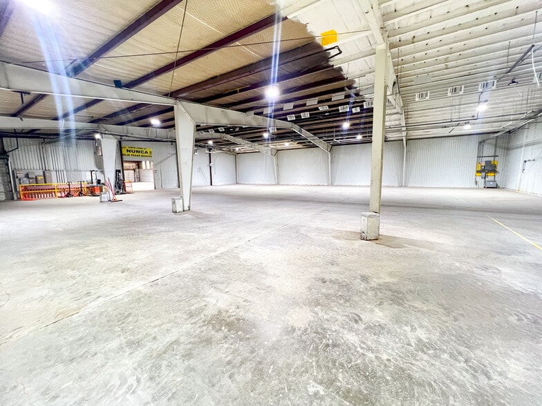 More Photos Of 3965 US Highway 60, Hereford Industrial For Sale