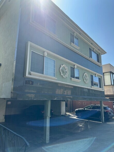 More Photos Of 8436 Blackburn Ave, Los Angeles Apartments For Sale