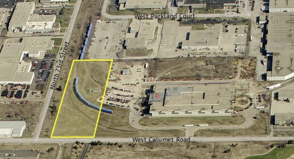Primary Photo Of 7000 W Calumet Rd, Milwaukee Warehouse For Lease