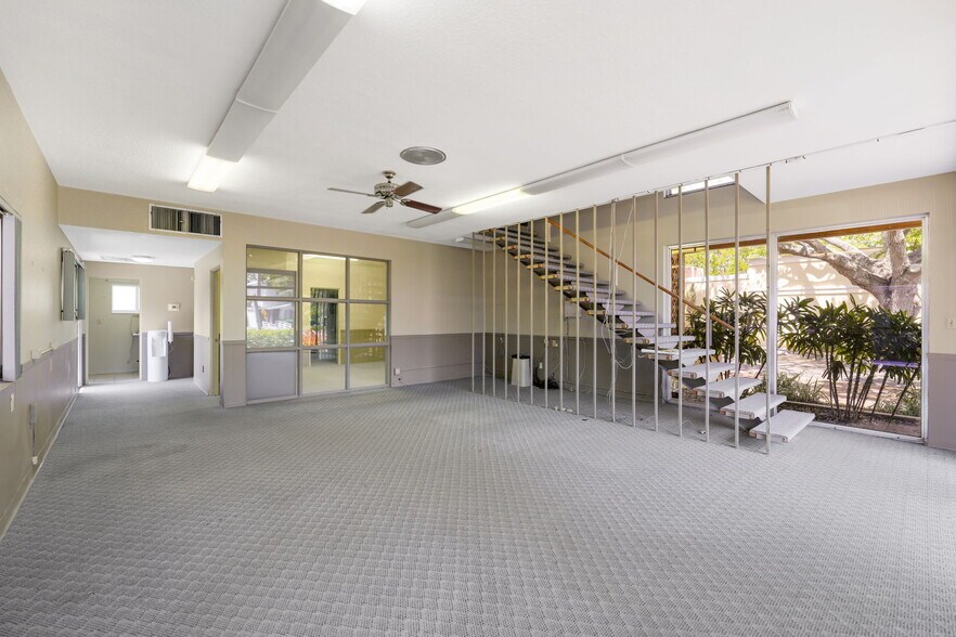 More Photos Of 1510 Dr. Martin Luther King Jr St N, Saint Petersburg Office For Sale