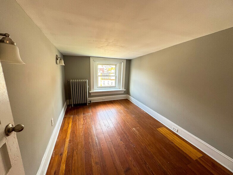 More Photos Of 814 Park Ave, Baltimore Apartments For Sale