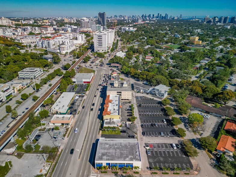 More Photos Of 430 S Dixie Hwy, Miami Office For Lease