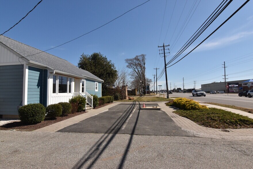 More Photos Of 18355 Coastal Hwy, Lewes Office For Lease