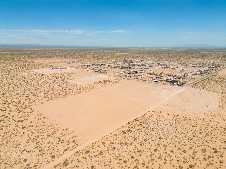 More Photos Of TBD Slippery Rock Road Rd, El Paso Land For Sale
