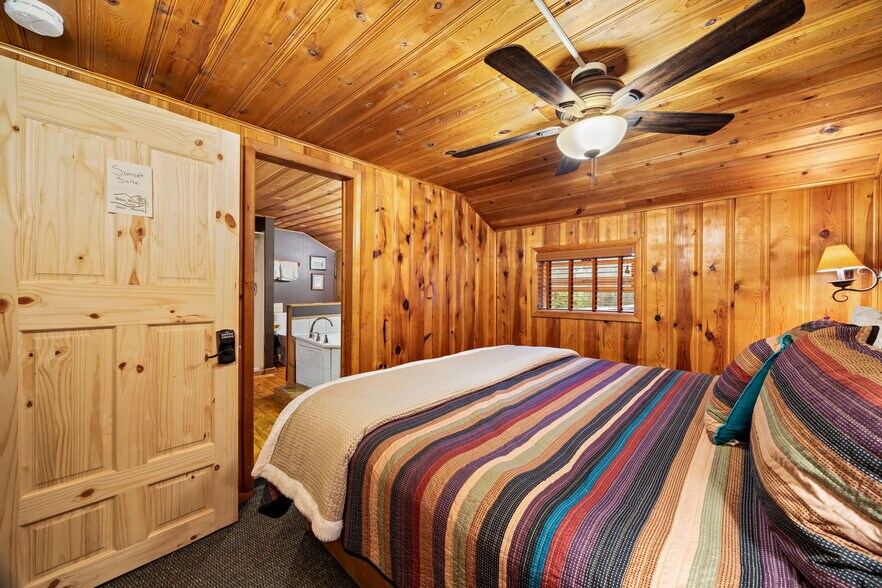 More Photos Of 140 Main St, Greer Specialty For Sale