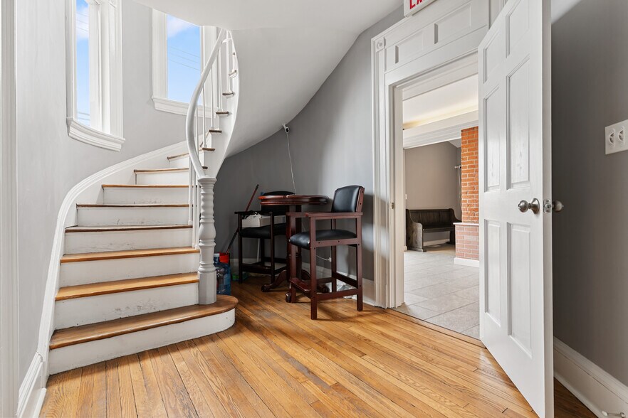 More Photos Of 285 Congress St, Bridgeport Office For Sale