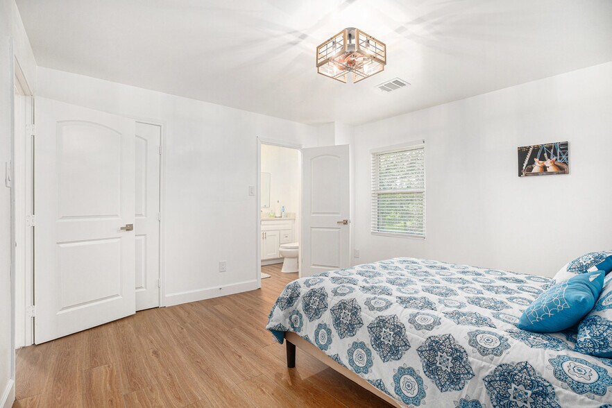 More Photos Of 7710 Iowa Colony Blvd, Rosharon Land For Sale