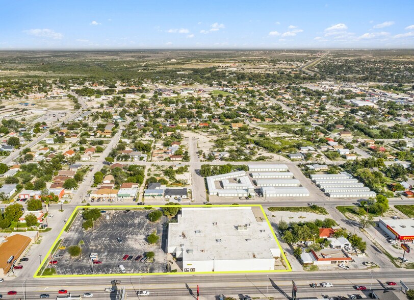 More Photos Of 503 E 6th St, Del Rio Freestanding For Sale