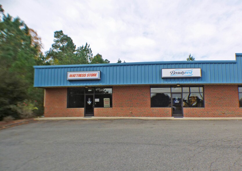 18011809 Hawkins Ave, Sanford, NC 27330 Retail For Lease
