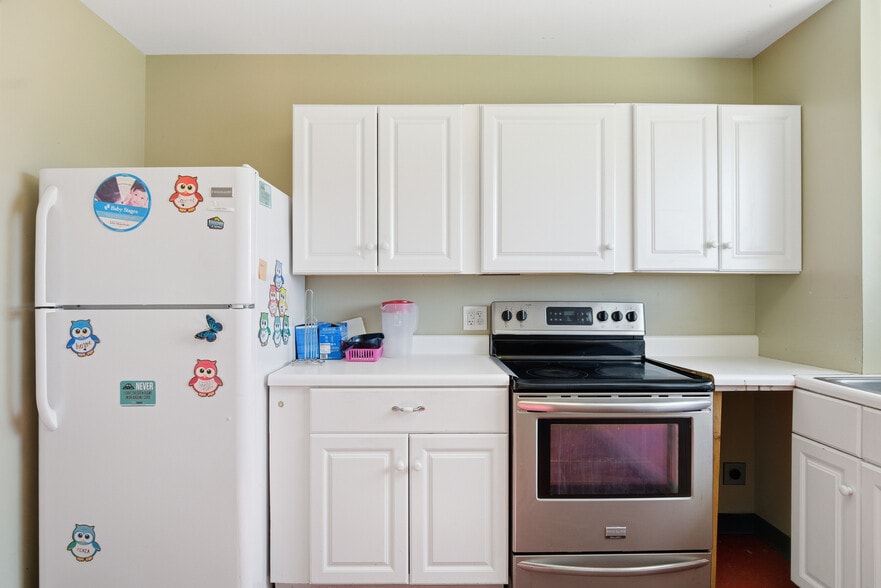 More Photos Of 77 Scattergood Dr NW, Christiansburg Warehouse For Sale