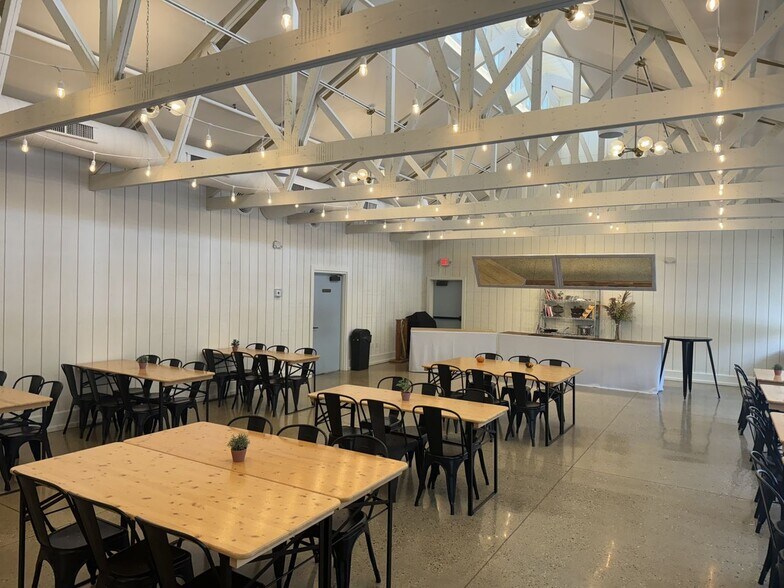 More Photos Of 310 Blue Star Memorial Hwy, Douglas Restaurant For Sale