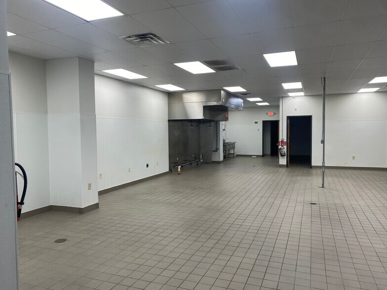 More Photos Of 4122 Campbell Rd, Houston Flex For Sale