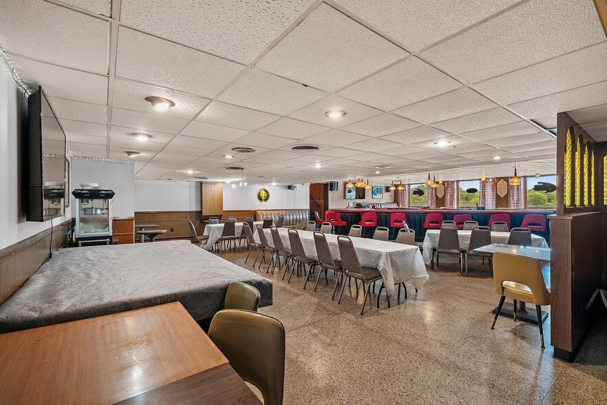 More Photos Of W11466 US Hwy 8, Dunbar Restaurant For Sale