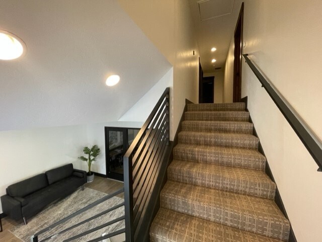 More Photos Of 60 W Canyon Crest Rd, Alpine Office For Sale