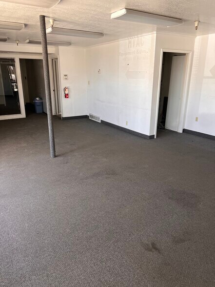 More Photos Of 4060 S 500 W, Salt Lake City Manufacturing For Lease