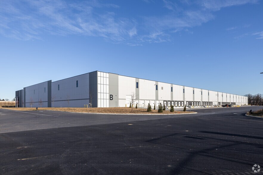 More Photos Of 15000 Roosevelt Blvd, Philadelphia Unknown For Lease