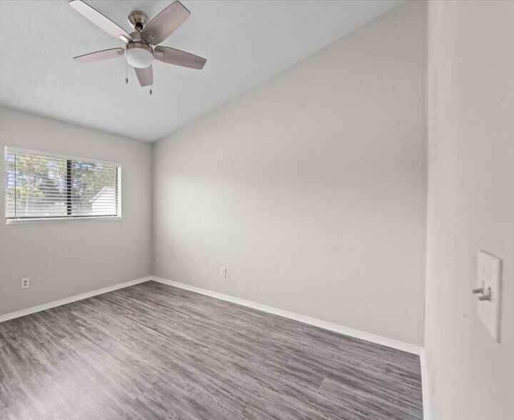 More Photos Of 480 Reed Canal Rd, South Daytona Apartments For Sale